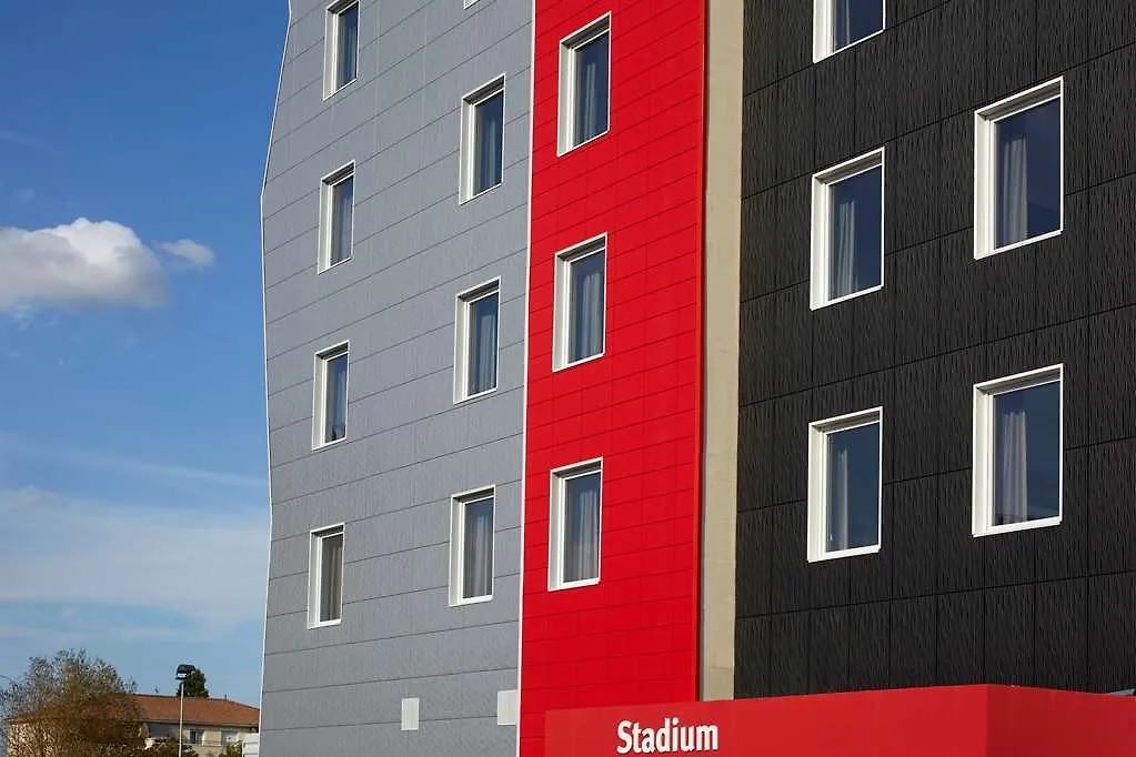 Kyriad Lyon Est Stadium Eurexpo Meyzieu Hotel