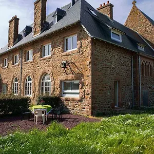 Le Presbytere Du Talbert Bed & Breakfast Pleubian