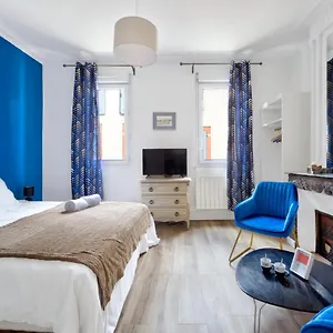 Rosa Apartment